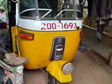 https://riyasewana.com/uploads/bajaj-2-stroke-2000-622302912284.jpg