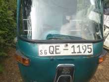 Bajaj 2 STROKE 2006 Three Wheel