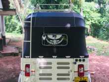https://riyasewana.com/uploads/bajaj-2-stroke-2007-1122374312473.jpg
