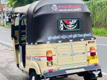 https://riyasewana.com/uploads/bajaj-2-stroke-2194230875.jpg