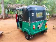 https://riyasewana.com/uploads/bajaj-2-stroke-221044345003.jpg