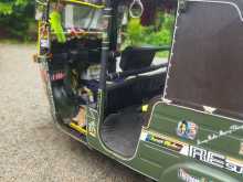 https://riyasewana.com/uploads/bajaj-2-stroke-221435514872.jpg