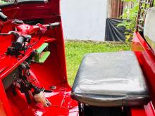 https://riyasewana.com/uploads/bajaj-2-stroke-227171017346.jpg