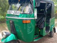 https://riyasewana.com/uploads/bajaj-2-stroke-23135950447350.jpg