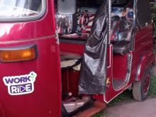 https://riyasewana.com/uploads/bajaj-2-stroke-2519464617975.jpg
