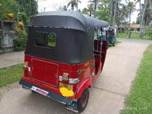 https://riyasewana.com/uploads/bajaj-2-stroke-271120216304.jpg