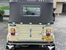 https://riyasewana.com/uploads/bajaj-2-stroke-2712022122972.jpg