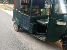 https://riyasewana.com/uploads/bajaj-2-stroke-27135643473.jpg