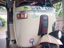 https://riyasewana.com/uploads/bajaj-2-stroke-2738216694.jpg