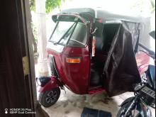 https://riyasewana.com/uploads/bajaj-2-stroke-3020421717143.jpg