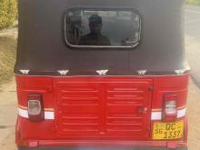 https://riyasewana.com/uploads/bajaj-2-stroke-3023391724841.jpg
