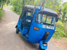 https://riyasewana.com/uploads/bajaj-2-stroke-31649456494.jpg