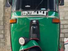 Bajaj 2 STROKE 2004 Three Wheel