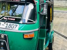 https://riyasewana.com/uploads/bajaj-2-stroke-41021476014.jpg