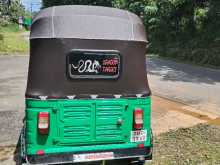 https://riyasewana.com/uploads/bajaj-2-stroke-41226294183.jpg