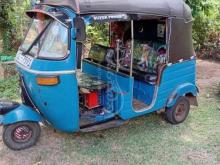 https://riyasewana.com/uploads/bajaj-2-stroke-4134948434282.jpg