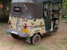 https://riyasewana.com/uploads/bajaj-2-stroke-4826294333.jpg