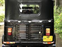 https://riyasewana.com/uploads/bajaj-2-stroke-49114717806.jpg