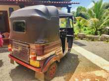 https://riyasewana.com/uploads/bajaj-2-stroke-51352264712.jpg
