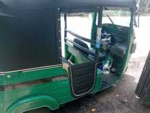 https://riyasewana.com/uploads/bajaj-2015-131011394302.jpg