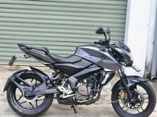 Bajaj Pulsar NS200 2015 Motorbike