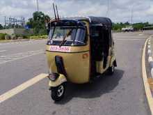https://riyasewana.com/uploads/bajaj-203-wheel-252205474923.jpg