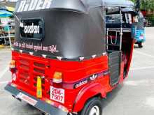 https://riyasewana.com/uploads/bajaj-204-5port-26949164853.jpg