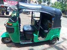 https://riyasewana.com/uploads/bajaj-205-11301574463.jpg