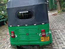 Bajaj RE 205 2014 Three Wheel