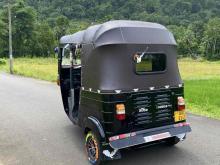 https://riyasewana.com/uploads/bajaj-205-188222324522.jpg
