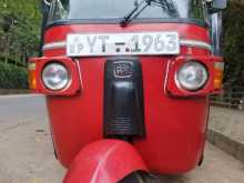 Bajaj RE 205 2011 Three Wheel