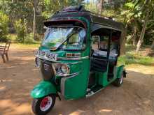 Bajaj RE 205 2017 Three Wheel