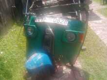 Bajaj 205 2010 Three Wheel