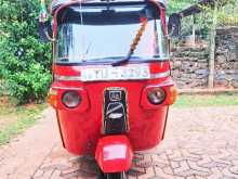 Bajaj RE 205 2011 Three Wheel