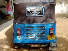 https://riyasewana.com/uploads/bajaj-205-51011354532.jpg