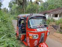 Bajaj RE 2011 Three Wheel