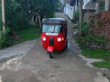 Bajaj RE 205 2013 Three Wheel