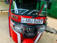 Bajaj RE 205 2020 Three Wheel
