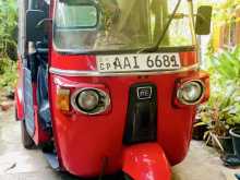 Bajaj RE 205 2013 Three Wheel