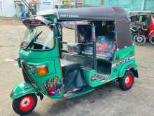 Bajaj RE 205 2011 Three Wheel