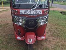 Bajaj RE 2017 Three Wheel