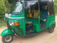 Bajaj RE 205 2011 Three Wheel