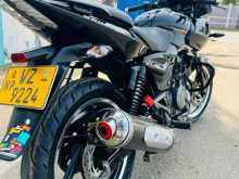 https://riyasewana.com/uploads/bajaj-220f-121425224382.jpg