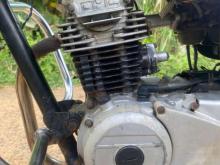 https://riyasewana.com/uploads/bajaj-258000-281606376726.jpg