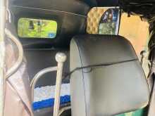 https://riyasewana.com/uploads/bajaj-2st-115221222033.jpg