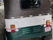 https://riyasewana.com/uploads/bajaj-2stock-172319384762.jpg