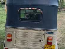 https://riyasewana.com/uploads/bajaj-2stock-2005-421390812282.jpg