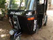 https://riyasewana.com/uploads/bajaj-2stork-1999-721114412582.jpg