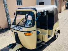 https://riyasewana.com/uploads/bajaj-2stork-2005-711361812944.jpg