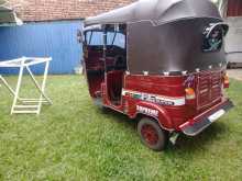 https://riyasewana.com/uploads/bajaj-2stork-201233304393.jpg